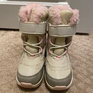 Carters snow boots, size 10